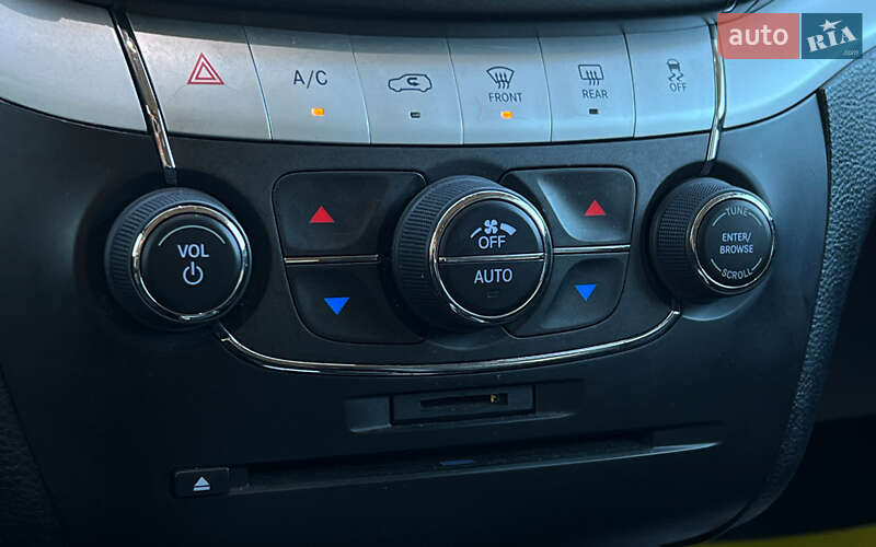 Внедорожник / Кроссовер Dodge Journey 2017 в Львове