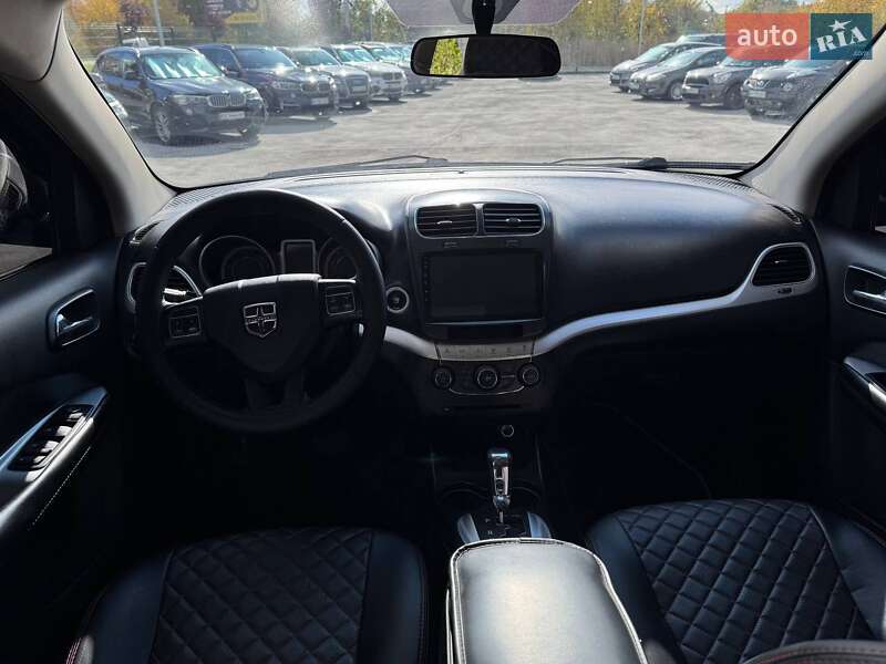 Внедорожник / Кроссовер Dodge Journey 2016 в Каменец-Подольском