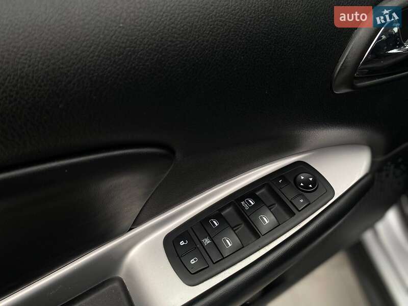 Внедорожник / Кроссовер Dodge Journey 2018 в Киеве