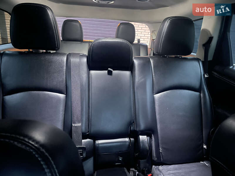 Позашляховик / Кросовер Dodge Journey 2012 в Харкові