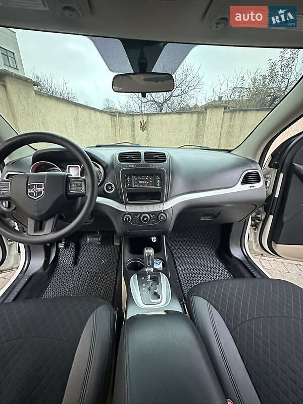 Внедорожник / Кроссовер Dodge Journey 2012 в Ужгороде