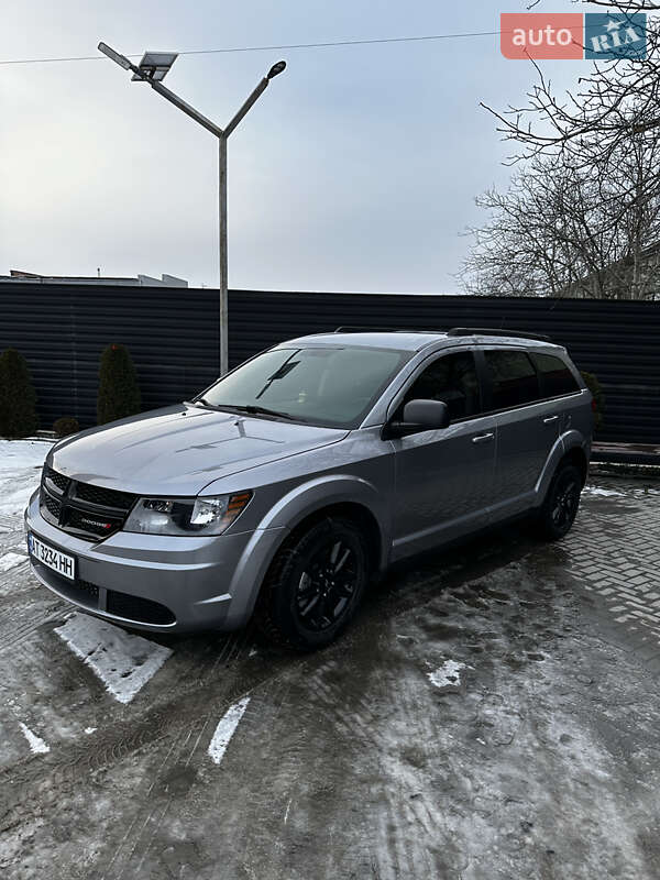 Внедорожник / Кроссовер Dodge Journey 2020 в Ивано-Франковске