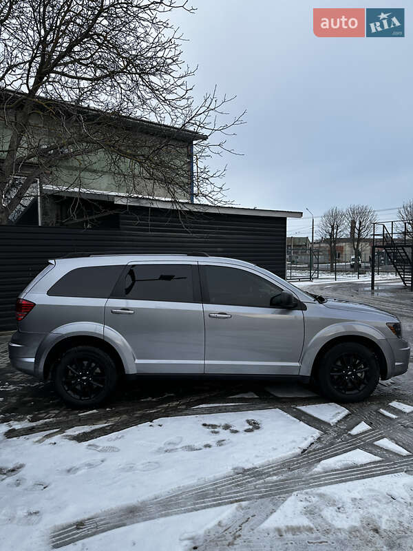Внедорожник / Кроссовер Dodge Journey 2020 в Ивано-Франковске