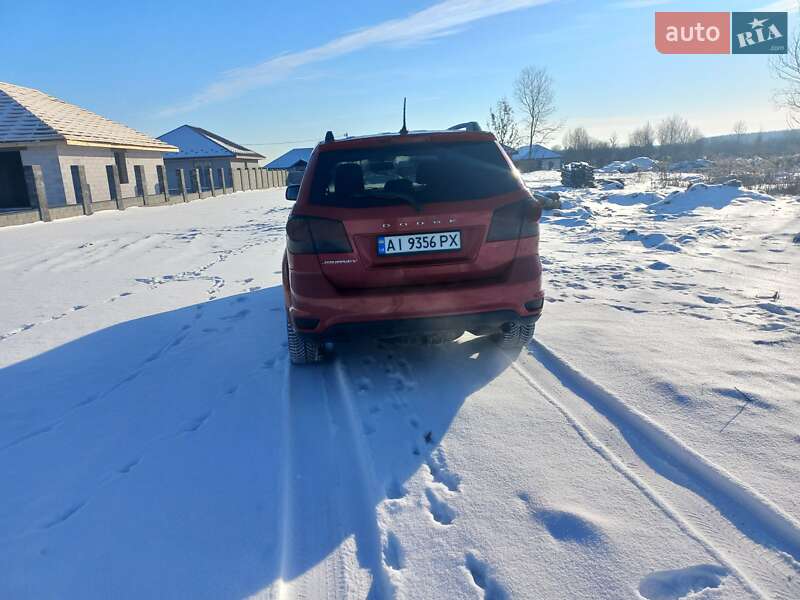 Внедорожник / Кроссовер Dodge Journey 2015 в Михайловке-Рубежовке