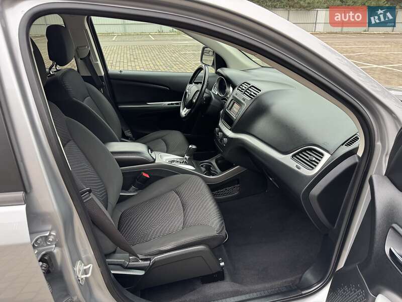 Внедорожник / Кроссовер Dodge Journey 2020 в Луцке