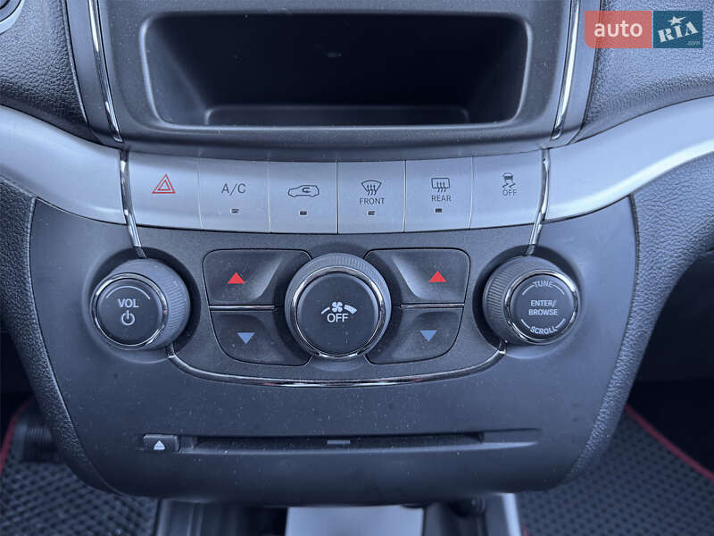 Внедорожник / Кроссовер Dodge Journey 2017 в Киеве