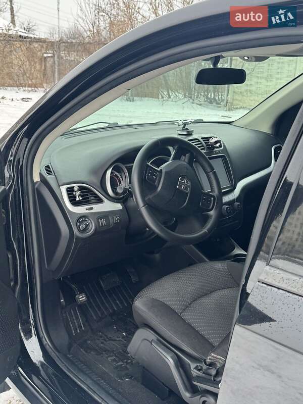 Внедорожник / Кроссовер Dodge Journey 2017 в Харькове фото 10 Внедорожник / Кроссовер Dodge Journey 2017 в Харькове