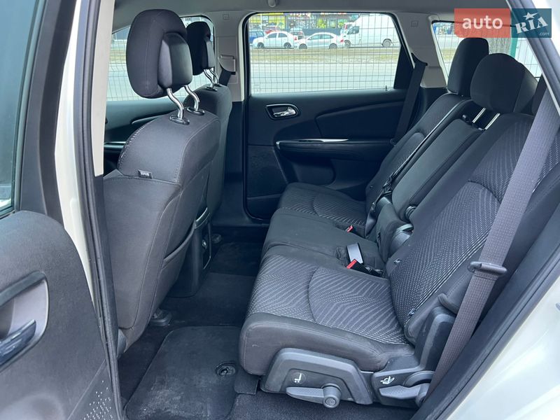 Внедорожник / Кроссовер Dodge Journey 2015 в Днепре