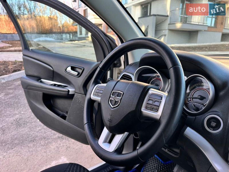 Внедорожник / Кроссовер Dodge Journey 2017 в Тернополе
