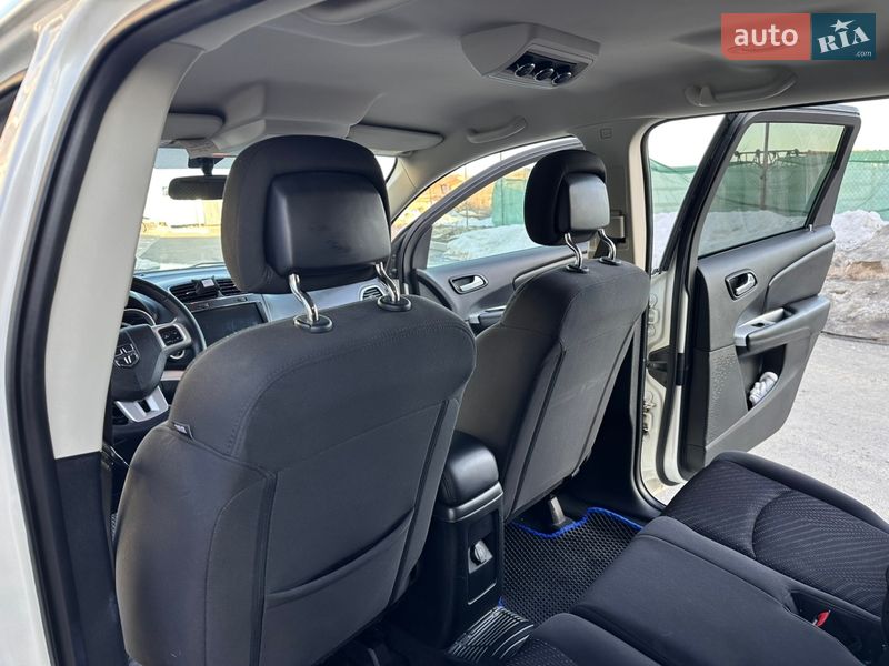 Внедорожник / Кроссовер Dodge Journey 2017 в Тернополе