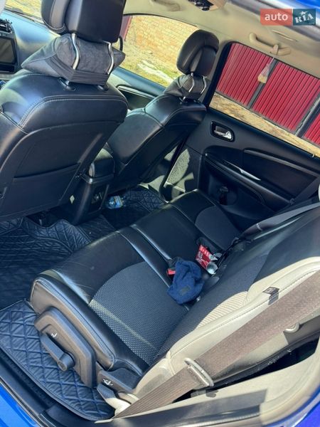 Внедорожник / Кроссовер Dodge Journey 2014 в Пирятине