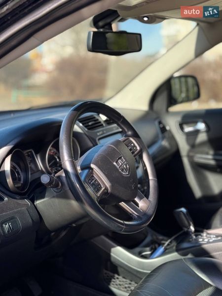 Внедорожник / Кроссовер Dodge Journey 2014 в Хмельницком