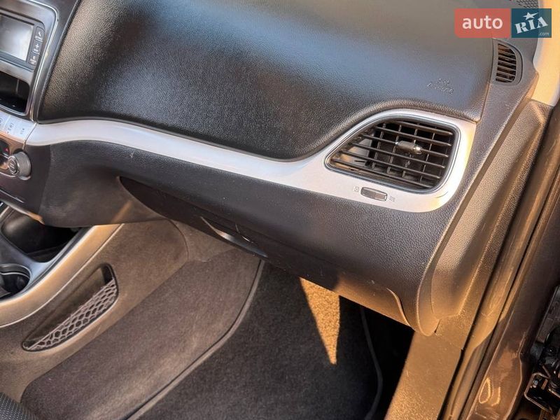 Внедорожник / Кроссовер Dodge Journey 2016 в Киеве