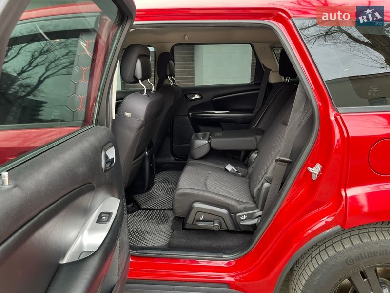 Внедорожник / Кроссовер Dodge Journey 2014 в Ивано-Франковске