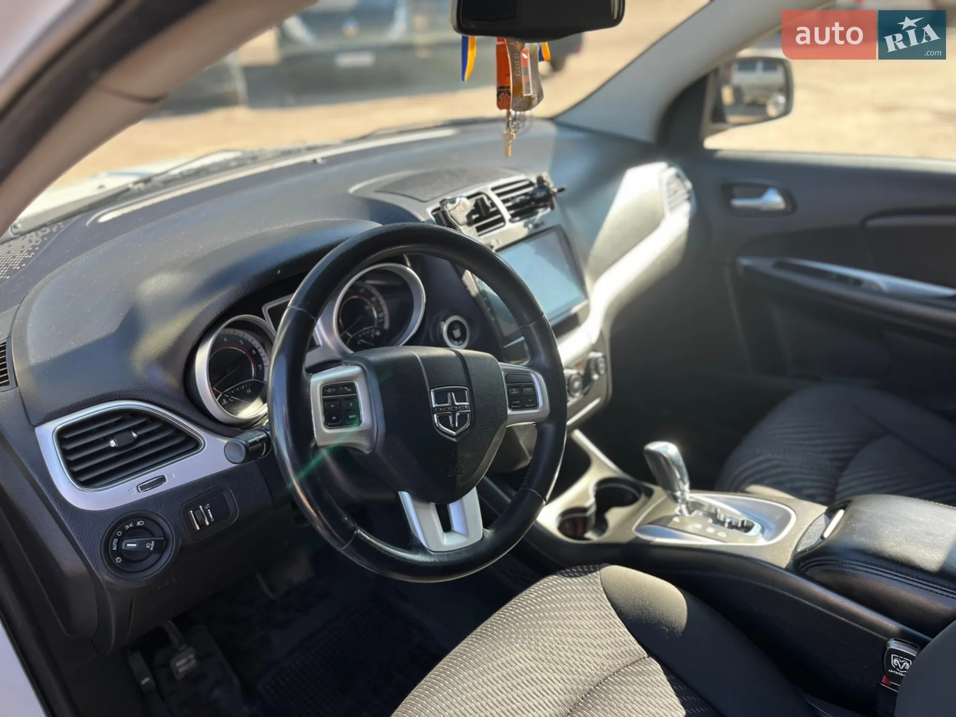 2017 Dodge Journey - мініатюра 12