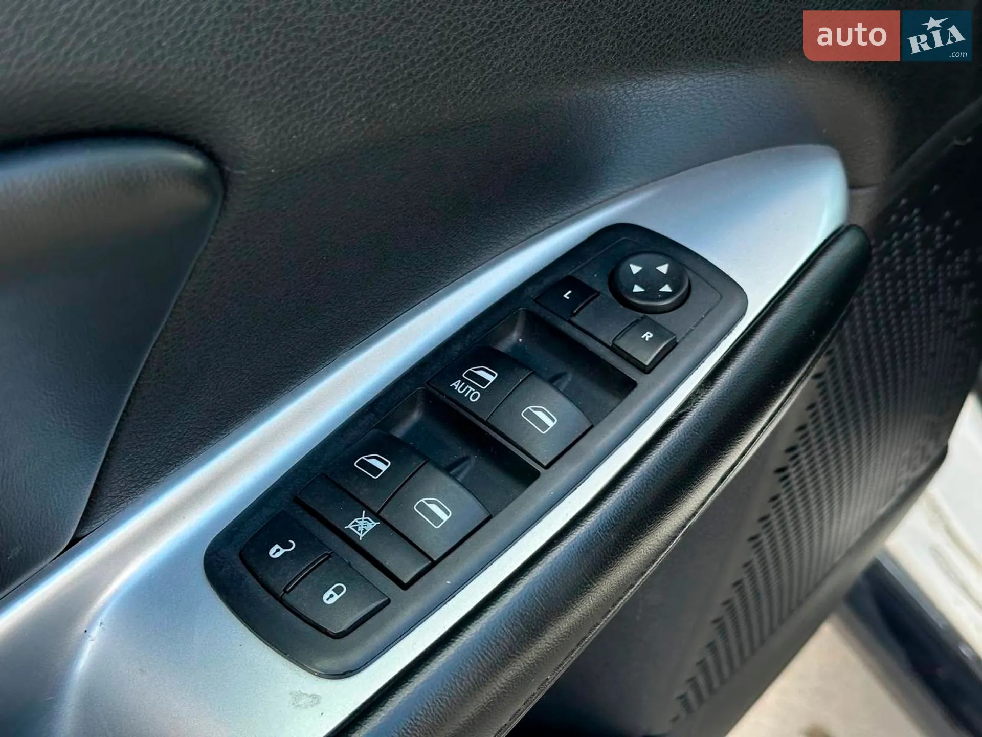 2017 Dodge Journey - мініатюра 25