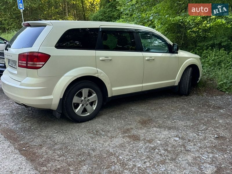 Позашляховик / Кросовер Dodge Journey 2013 в Києві