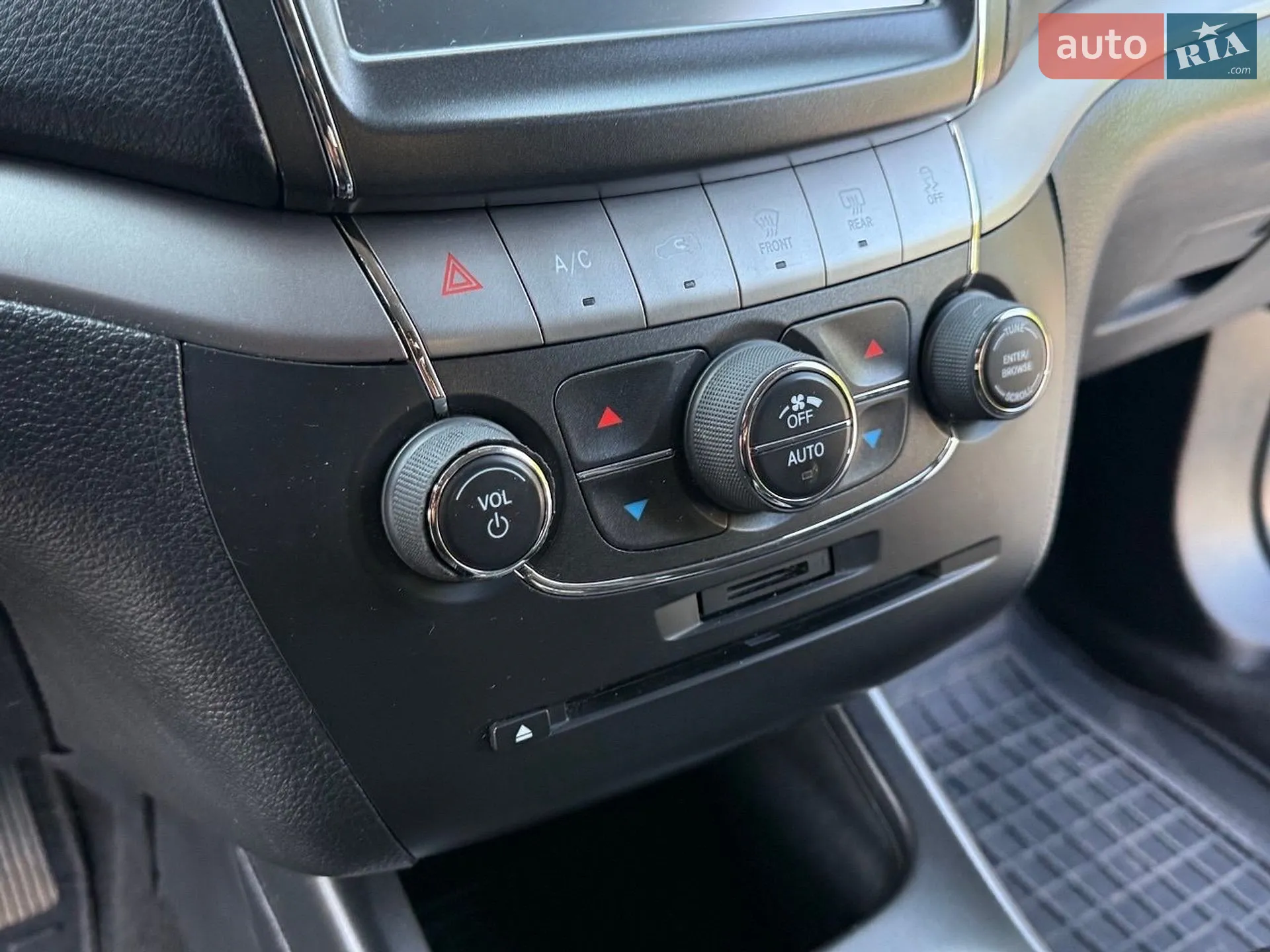 2015 Dodge Journey - мініатюра 18