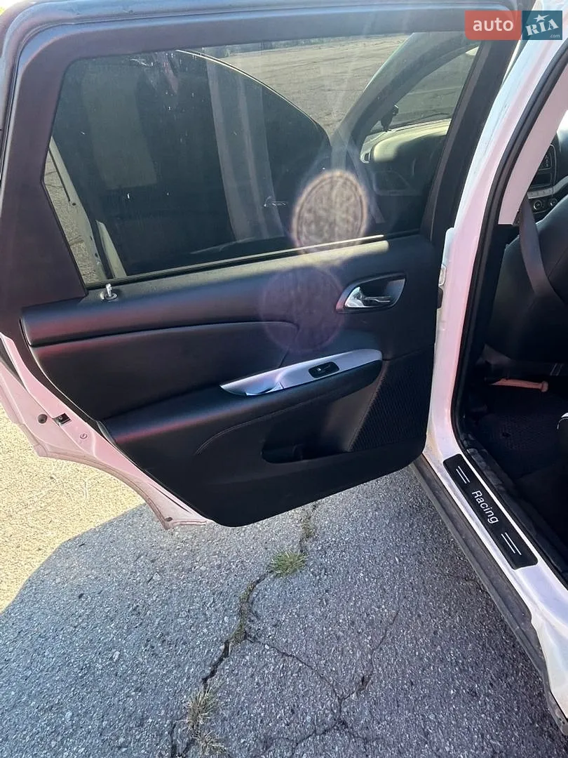 2020 Dodge Journey - мініатюра 6