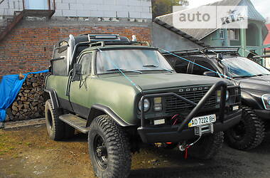 Внедорожник / Кроссовер Dodge M 886 1979 в Ужгороде
