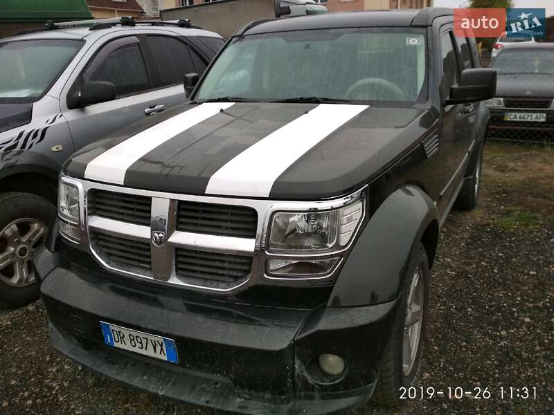 Внедорожник / Кроссовер Dodge Nitro 2007 в Черкассах