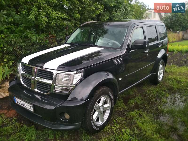 Внедорожник / Кроссовер Dodge Nitro 2007 в Черкассах
