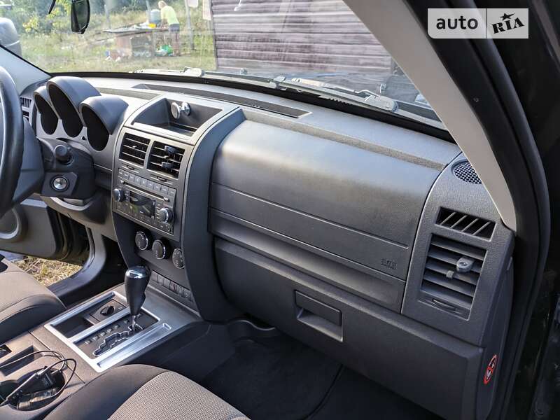 Внедорожник / Кроссовер Dodge Nitro 2007 в Одессе