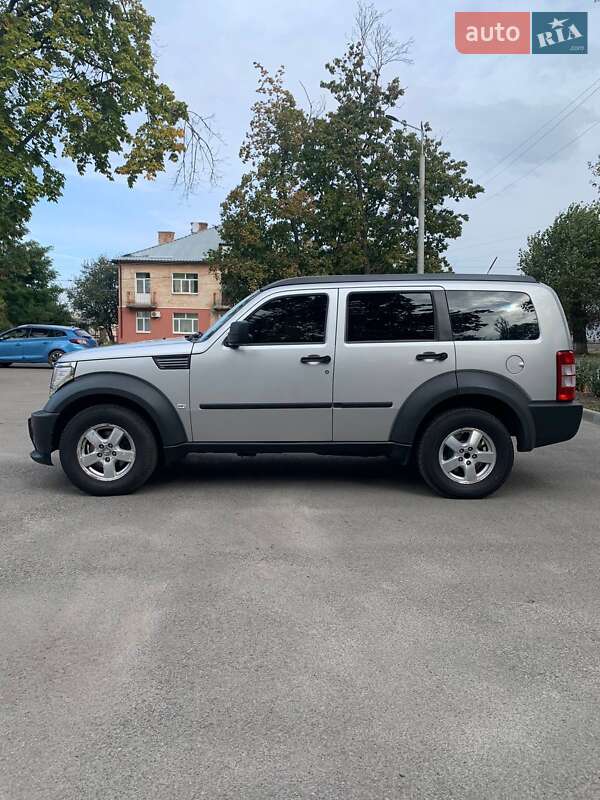 Позашляховик / Кросовер Dodge Nitro 2007 в Синельниковому