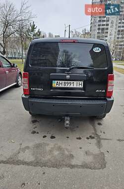 Внедорожник / Кроссовер Dodge Nitro 2007 в Днепре