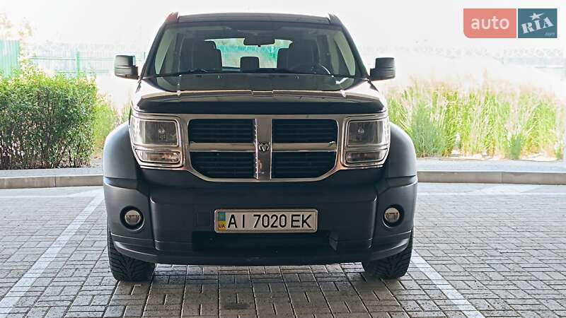 Позашляховик / Кросовер Dodge Nitro 2008 в Києві
