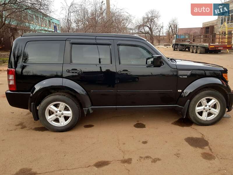 Внедорожник / Кроссовер Dodge Nitro 2007 в Батурине