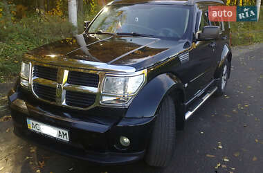 Внедорожник / Кроссовер Dodge Nitro 2007 в 