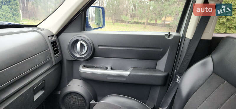 Позашляховик / Кросовер Dodge Nitro 2007 в Берегомету