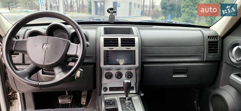 Внедорожник / Кроссовер Dodge Nitro 2007 в Берегомете