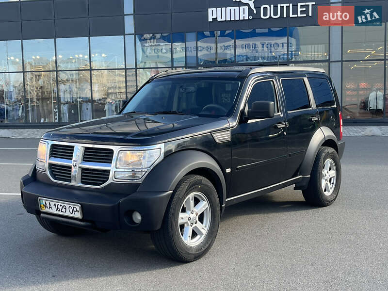 Внедорожник / Кроссовер Dodge Nitro 2007 в 
