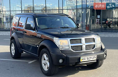 Внедорожник / Кроссовер Dodge Nitro 2007 в 