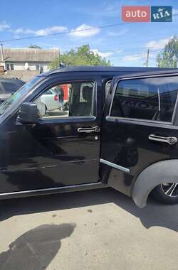 Внедорожник / Кроссовер Dodge Nitro 2007 в 