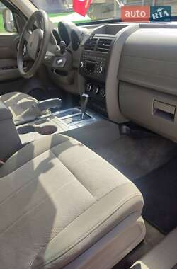 Внедорожник / Кроссовер Dodge Nitro 2007 в 