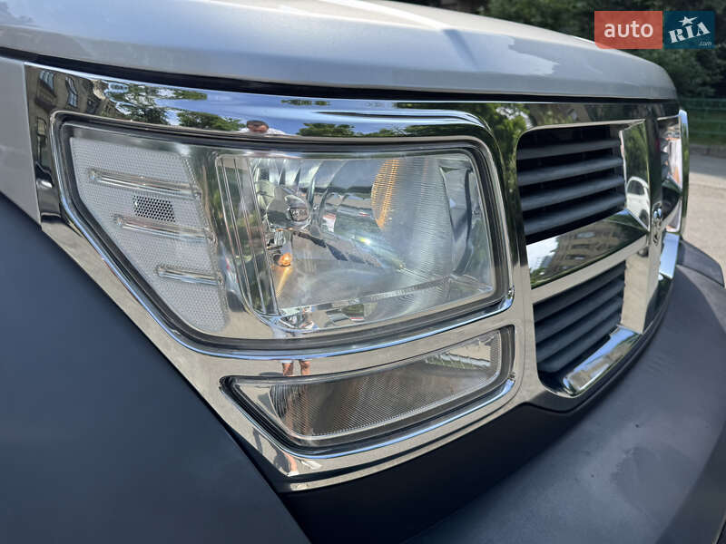 Внедорожник / Кроссовер Dodge Nitro 2007 в Киеве