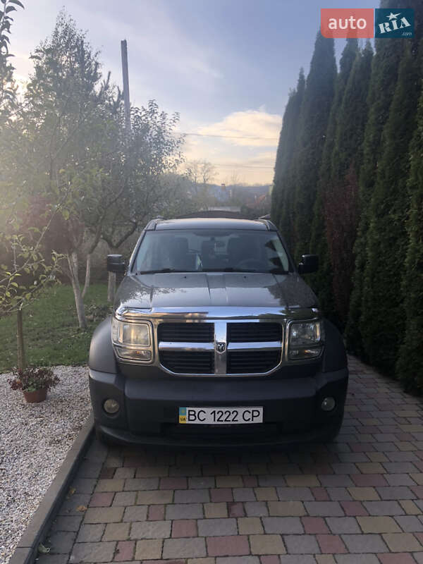 Внедорожник / Кроссовер Dodge Nitro 2007 в Львове