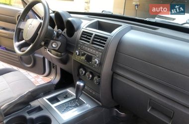 Внедорожник / Кроссовер Dodge Nitro 2007 в Львове