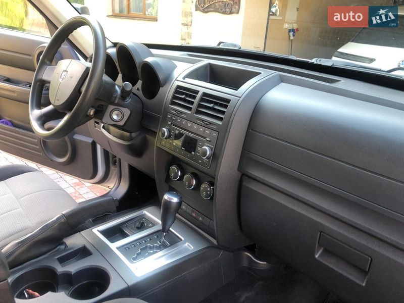 Внедорожник / Кроссовер Dodge Nitro 2007 в Львове