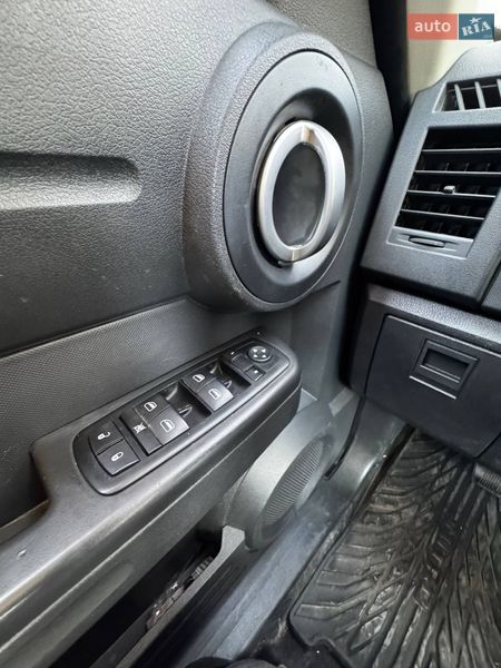Внедорожник / Кроссовер Dodge Nitro 2008 в Львове