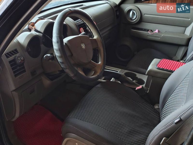 Позашляховик / Кросовер Dodge Nitro 2008 в Житомирі