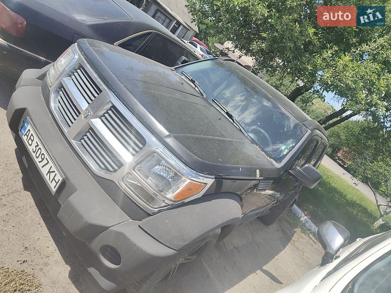 Внедорожник / Кроссовер Dodge Nitro 2007 в Остроге