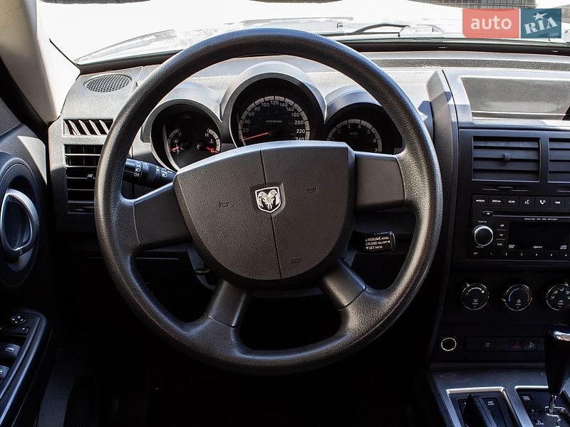 Внедорожник / Кроссовер Dodge Nitro 2007 в Львове