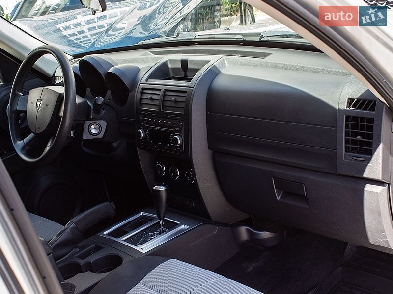 Внедорожник / Кроссовер Dodge Nitro 2007 в Львове