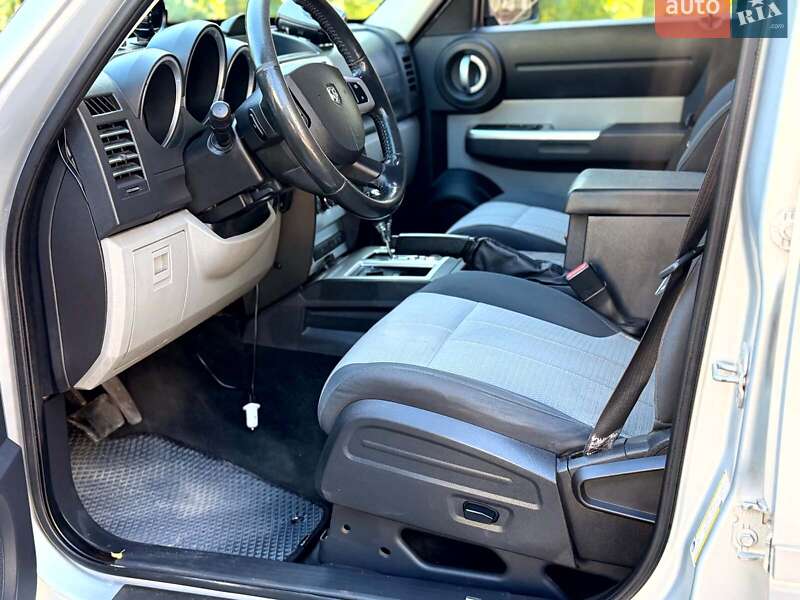Внедорожник / Кроссовер Dodge Nitro 2008 в Киеве