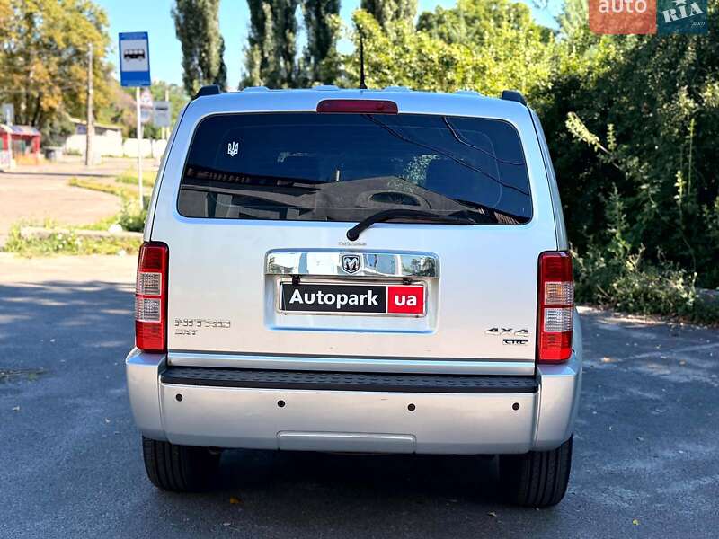 Внедорожник / Кроссовер Dodge Nitro 2008 в Киеве