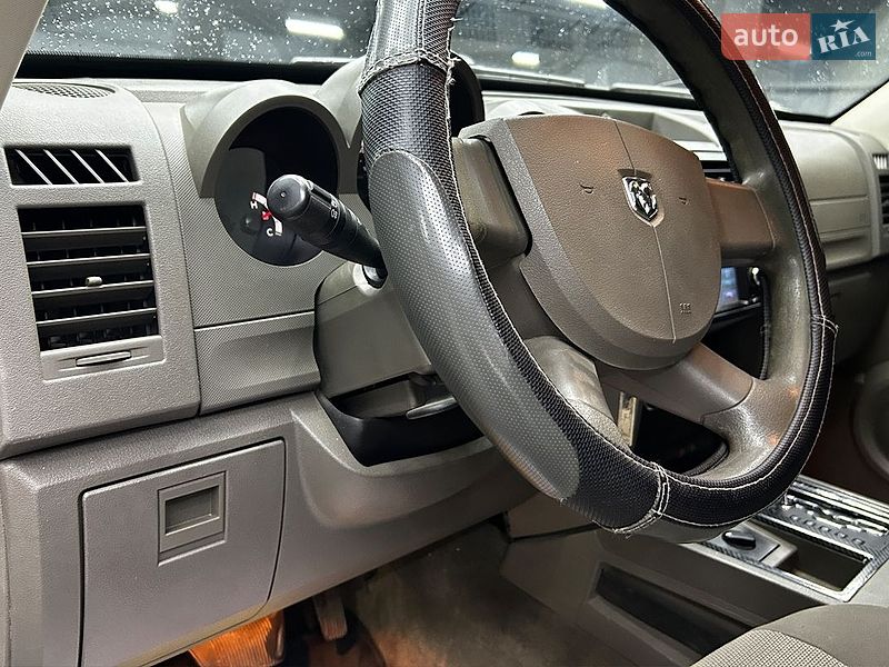 Позашляховик / Кросовер Dodge Nitro 2007 в Чернівцях фото 11 Позашляховик / Кросовер Dodge Nitro 2007 в Чернівцях